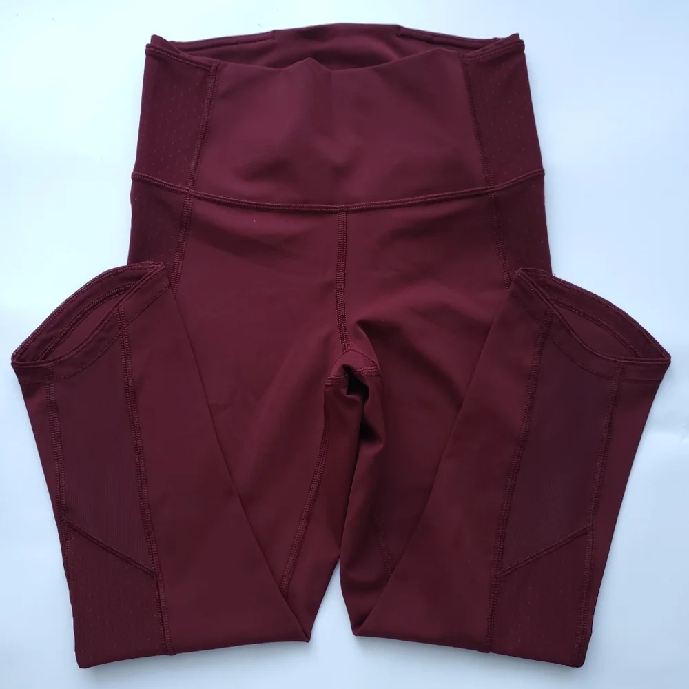 🍋Like New Lululemon Body Con Crop - Picture 9 of 13